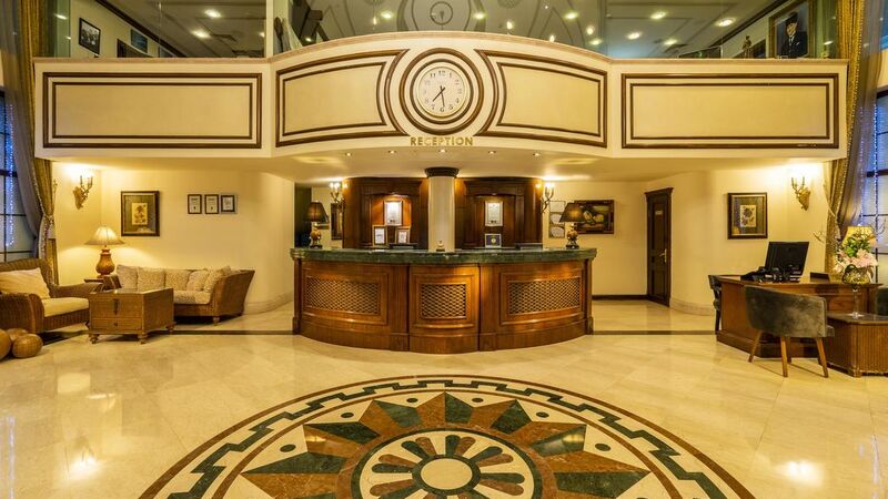 Rocks Hotel & Casino