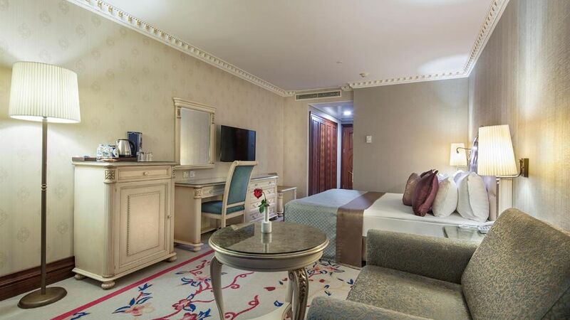 Merit Crystal Cove Hotel Casino & SPA